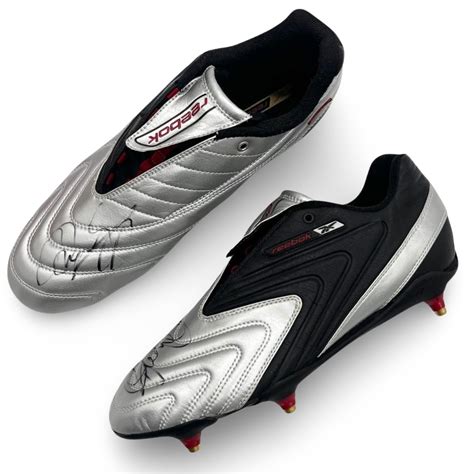 Reebok Baleni 4 TD Black White Lace Up Football Stud Boots .